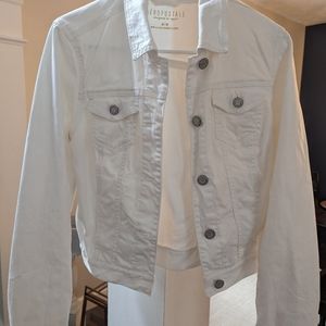 AEROPOSTALE White Jean Jacket, size Medium